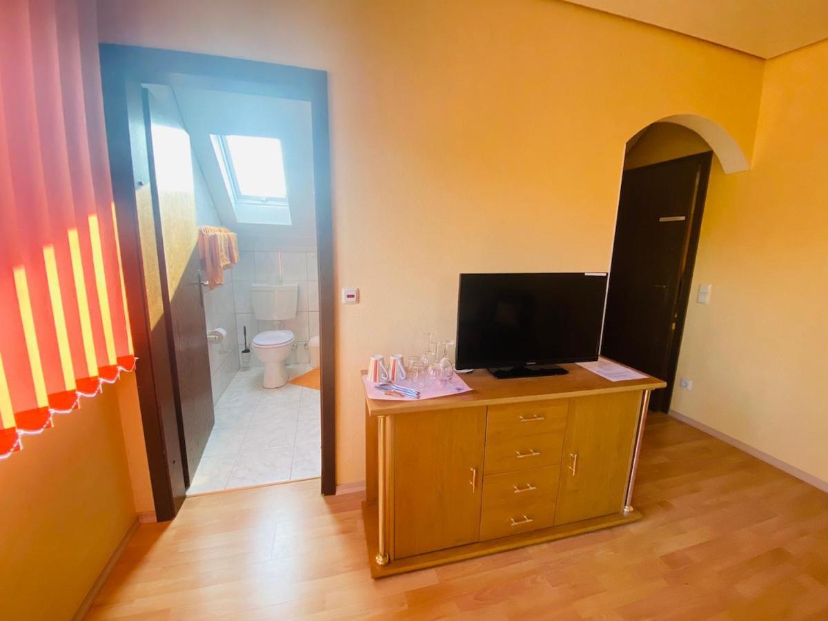 Pension Schmitt Waldfenster Экстерьер фото