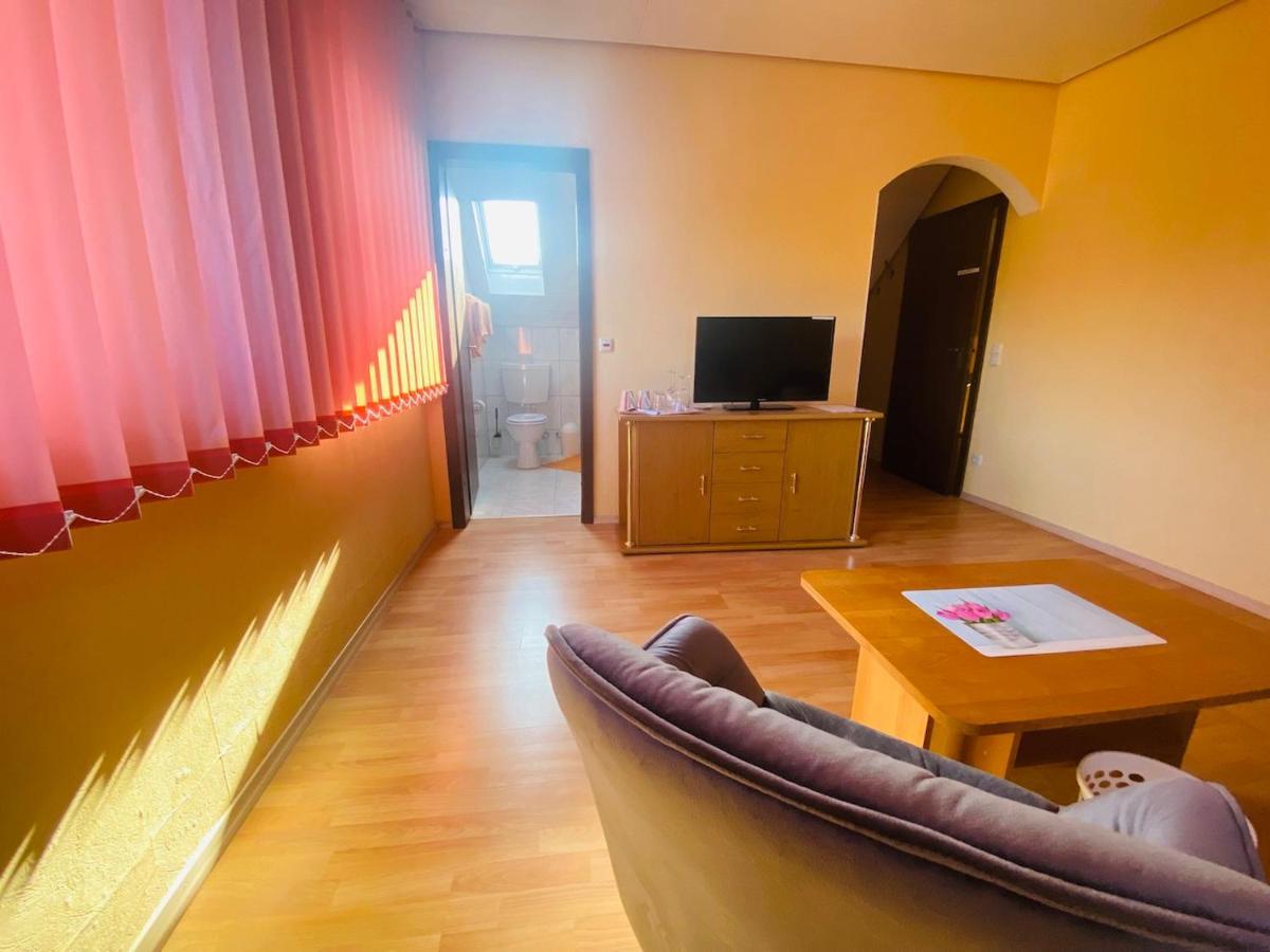 Pension Schmitt Waldfenster Экстерьер фото