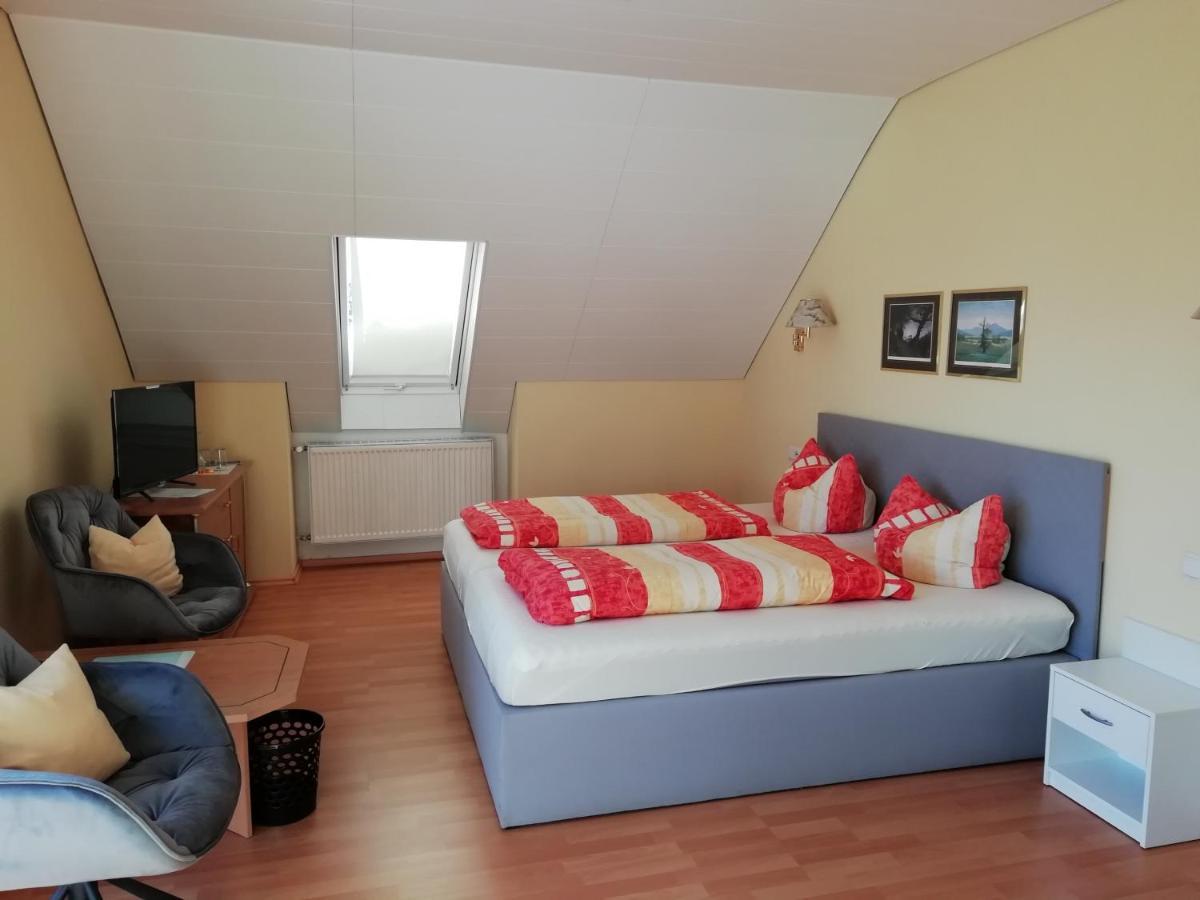 Pension Schmitt Waldfenster Экстерьер фото