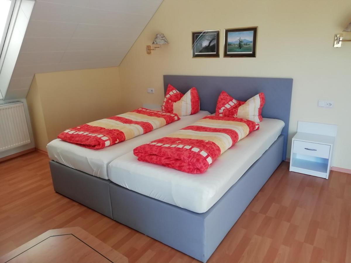 Pension Schmitt Waldfenster Экстерьер фото